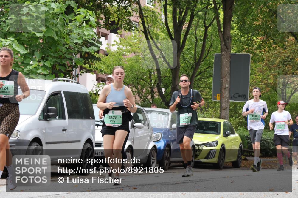 21.09.2025 - PSD Bank Halbmarathon Luisa Fischer http://msf.ph/oto/8921805 21.09.2025 12:06:49 Laufen 124, 6418, 3672, 3385, 1552, 1474 meine-sportfotos.de