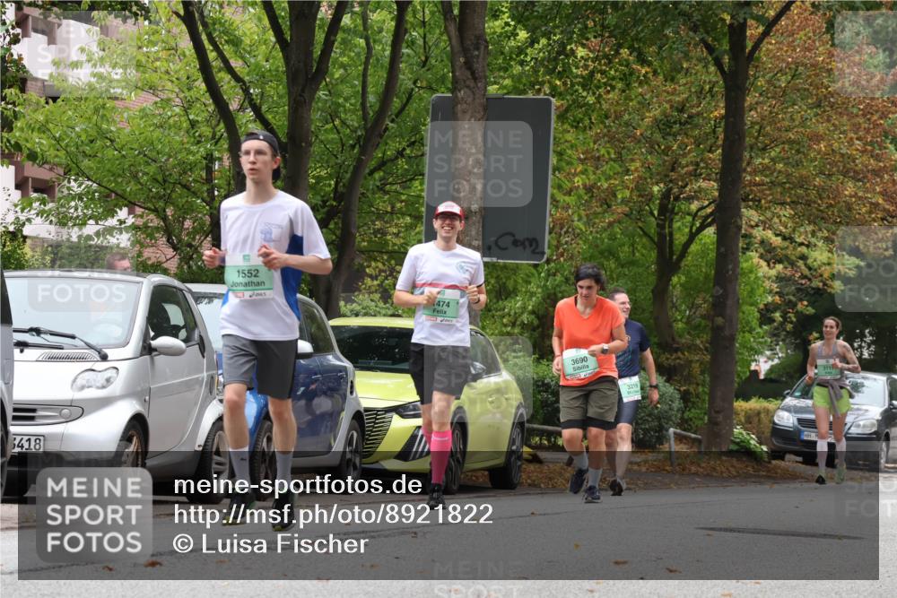 21.09.2025 - PSD Bank Halbmarathon Luisa Fischer http://msf.ph/oto/8921822 21.09.2025 12:06:52 Laufen 3418, 1552, 474, 3690, 3219, 3111 meine-sportfotos.de