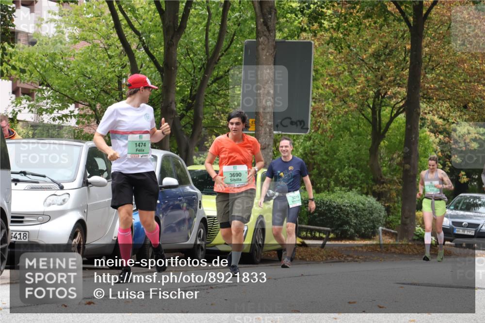 21.09.2025 - PSD Bank Halbmarathon Luisa Fischer http://msf.ph/oto/8921833 21.09.2025 12:06:54 Laufen 3418, 1474, 21, 3690, 3219, 3111, 2956 meine-sportfotos.de