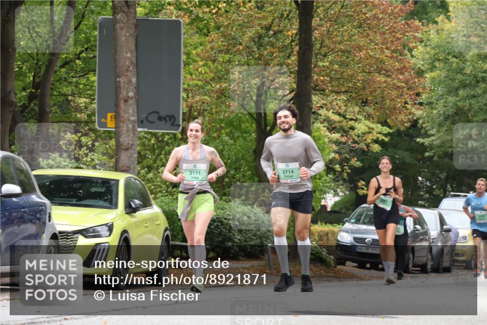 21.09.2025 - PSD Bank Halbmarathon Luisa Fischer http://msf.ph/oto/8921871 21.09.2025 12:06:58 Laufen 3111, 2714, 2956 meine-sportfotos.de