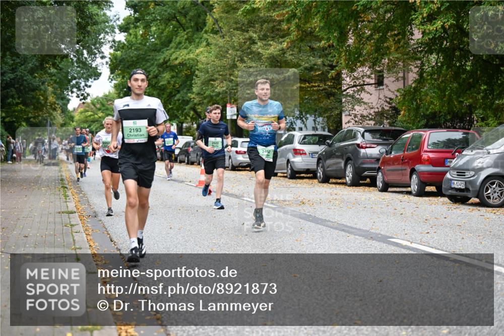 21.09.2025 - PSD Bank Halbmarathon Dr. Thomas Lammeyer http://msf.ph/oto/8921873 21.09.2025 10:41:21 Laufen 2257, 2193, 2522, 2462, 4915 meine-sportfotos.de