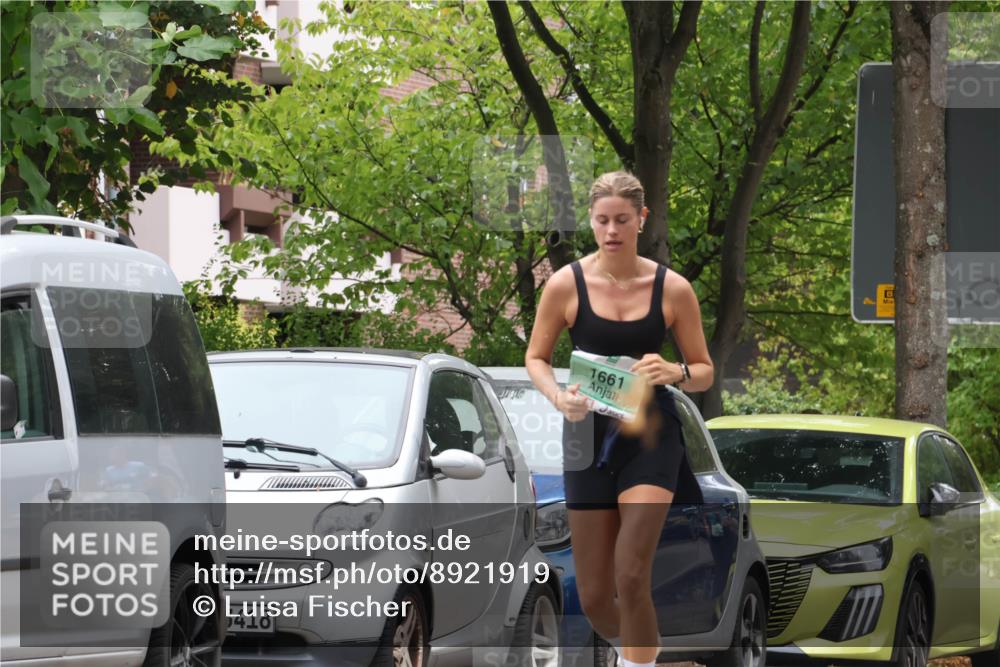 21.09.2025 - PSD Bank Halbmarathon Luisa Fischer http://msf.ph/oto/8921919 21.09.2025 12:07:06 Laufen 3418, 1661 meine-sportfotos.de