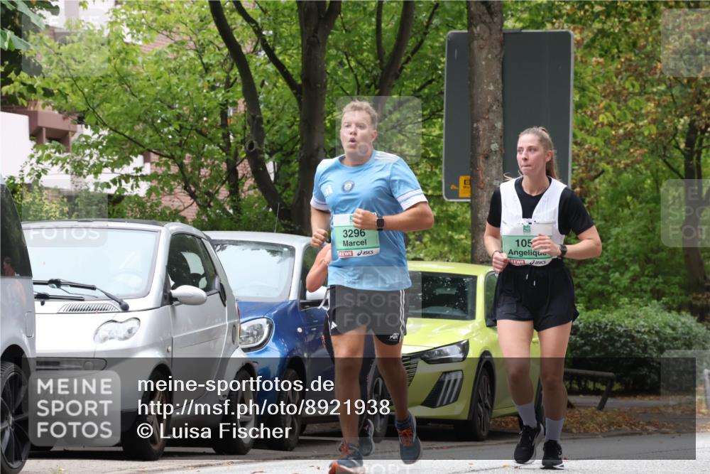 21.09.2025 - PSD Bank Halbmarathon Luisa Fischer http://msf.ph/oto/8921938 21.09.2025 12:07:10 Laufen 418, 3296, 105 meine-sportfotos.de