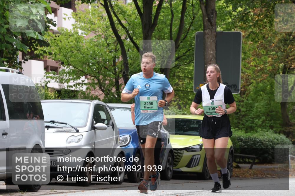 21.09.2025 - PSD Bank Halbmarathon Luisa Fischer http://msf.ph/oto/8921939 21.09.2025 12:07:10 Laufen 418, 3296, 105 meine-sportfotos.de