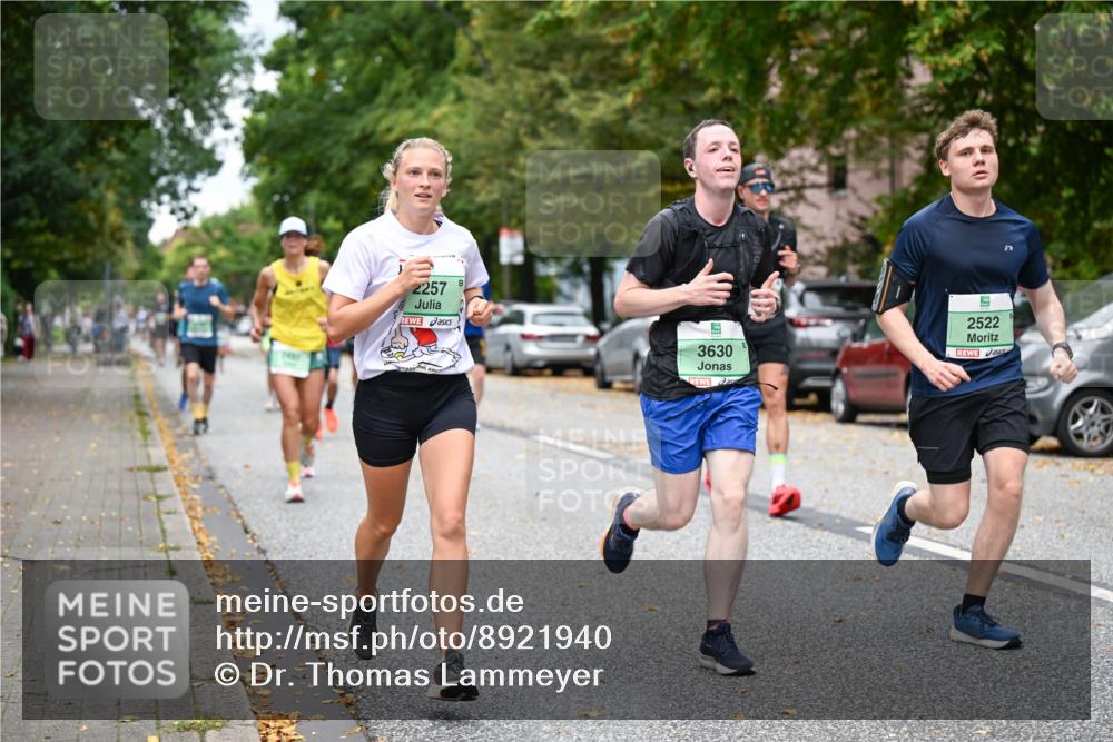 21.09.2025 - PSD Bank Halbmarathon Dr. Thomas Lammeyer http://msf.ph/oto/8921940 21.09.2025 10:41:24 Laufen 7483, 2257, 3630, 2522 meine-sportfotos.de