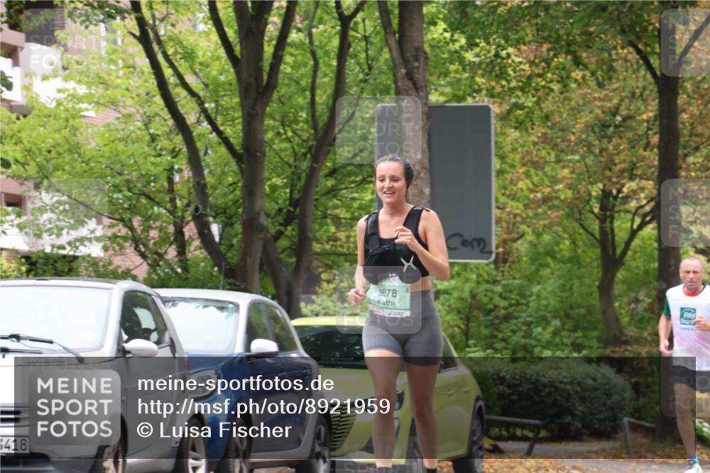 21.09.2025 - PSD Bank Halbmarathon Luisa Fischer http://msf.ph/oto/8921959 21.09.2025 12:07:13 Laufen 418, 3678 meine-sportfotos.de