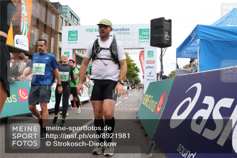 21.09.2025 - PSD Bank Halbmarathon Strokosch-Dieckow http://msf.ph/oto/8921981 21.09.2025 11:59:18 Ziel 1033, 1064, 1093, 1258, 1486, 1812, 2332, 2472, 2533, 2540, 2582, 2610, 2641, 2758, 3054 meine-sportfotos.de