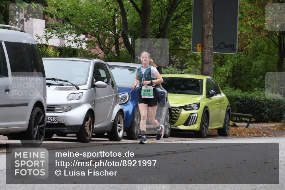 21.09.2025 - PSD Bank Halbmarathon Luisa Fischer http://msf.ph/oto/8921997 21.09.2025 12:07:27 Laufen 3418, 3343 meine-sportfotos.de