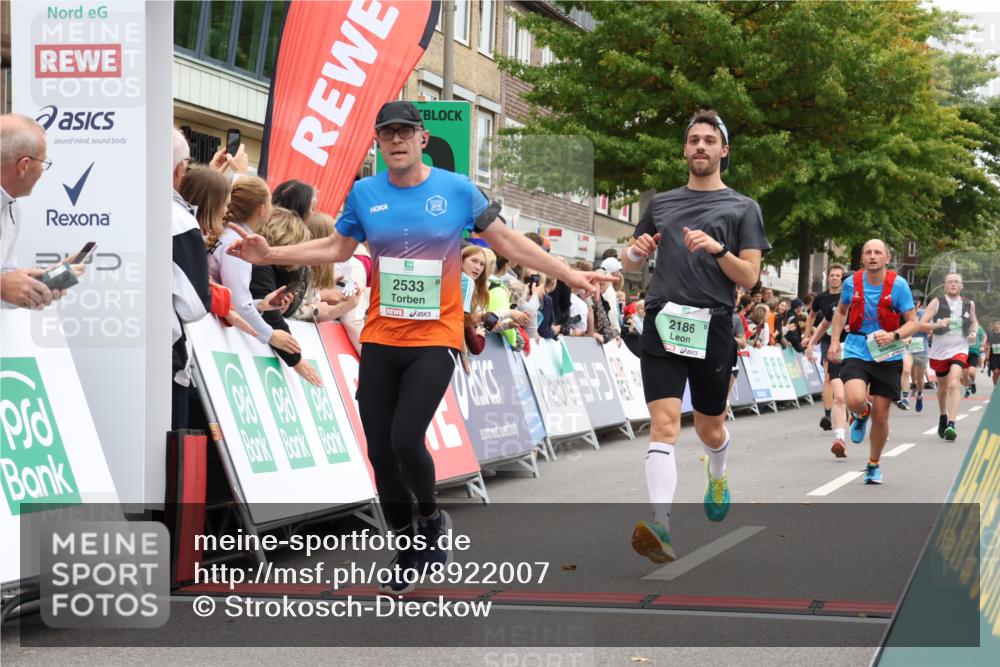 21.09.2025 - PSD Bank Halbmarathon Strokosch-Dieckow http://msf.ph/oto/8922007 21.09.2025 11:59:22 Ziel 1033, 1486, 1812, 2186, 2328, 2332, 2472, 2484, 2533, 2582, 2610, 2641, 2718, 2758, 2785, 3054 meine-sportfotos.de