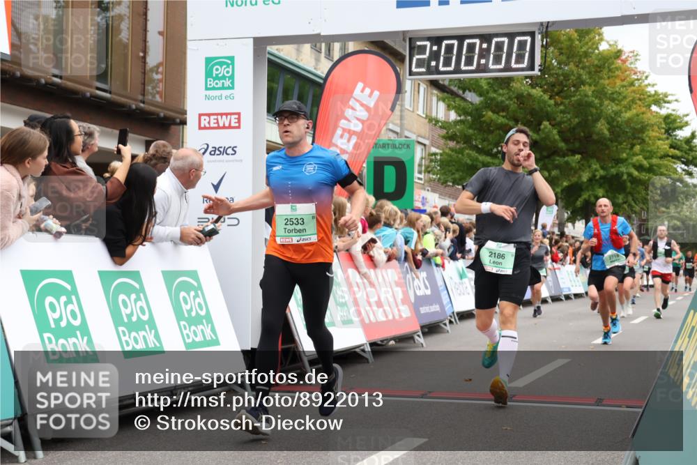 21.09.2025 - PSD Bank Halbmarathon Strokosch-Dieckow http://msf.ph/oto/8922013 21.09.2025 11:59:23 Ziel 1033, 1486, 1648, 1812, 2186, 2325, 2328, 2332, 2472, 2484, 2533, 2602, 2610, 2718, 2758, 2785, 3054 meine-sportfotos.de