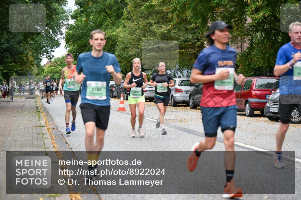 21.09.2025 - PSD Bank Halbmarathon Dr. Thomas Lammeyer http://msf.ph/oto/8922024 21.09.2025 10:41:29 Laufen 24, 2192, 2260, 3416, 4915 meine-sportfotos.de