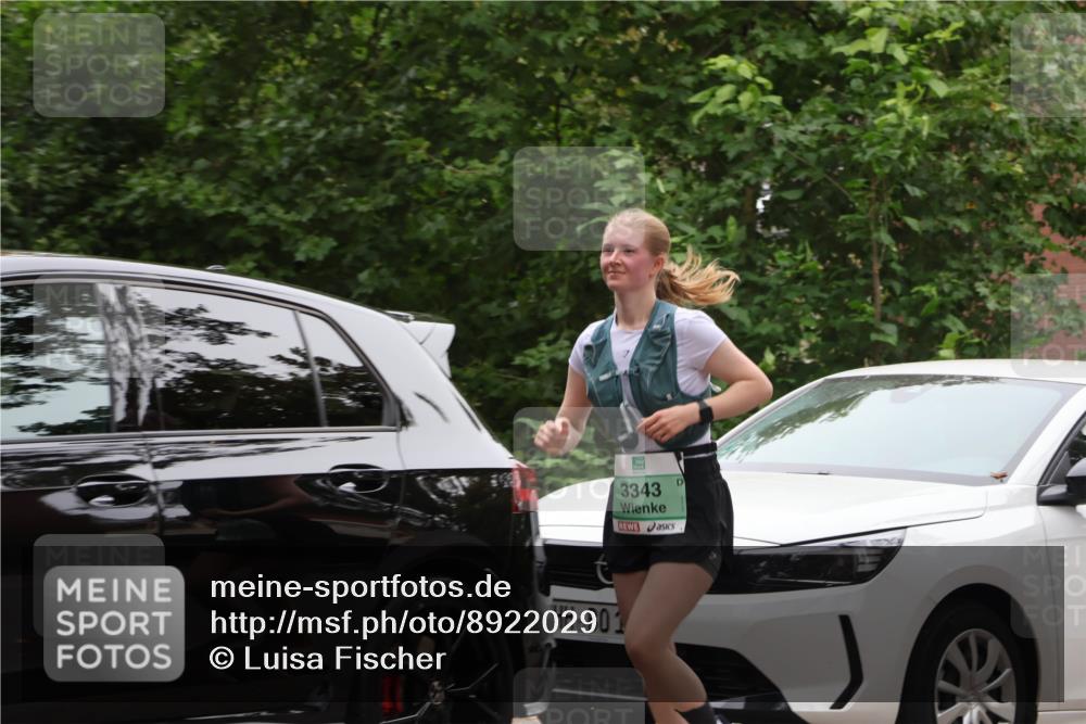 21.09.2025 - PSD Bank Halbmarathon Luisa Fischer http://msf.ph/oto/8922029 21.09.2025 12:07:34 Laufen 3343, 1 meine-sportfotos.de