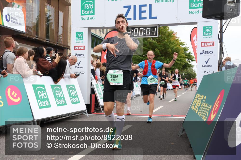 21.09.2025 - PSD Bank Halbmarathon Strokosch-Dieckow http://msf.ph/oto/8922039 21.09.2025 11:59:24 Ziel 1033, 1486, 1648, 1812, 2186, 2325, 2328, 2472, 2484, 2533, 2602, 2610, 2718, 2758, 2785, 3054 meine-sportfotos.de