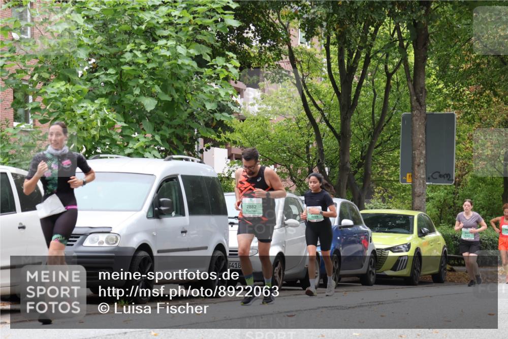 21.09.2025 - PSD Bank Halbmarathon Luisa Fischer http://msf.ph/oto/8922063 21.09.2025 12:07:42 Laufen 6418, 2882, 3327 meine-sportfotos.de