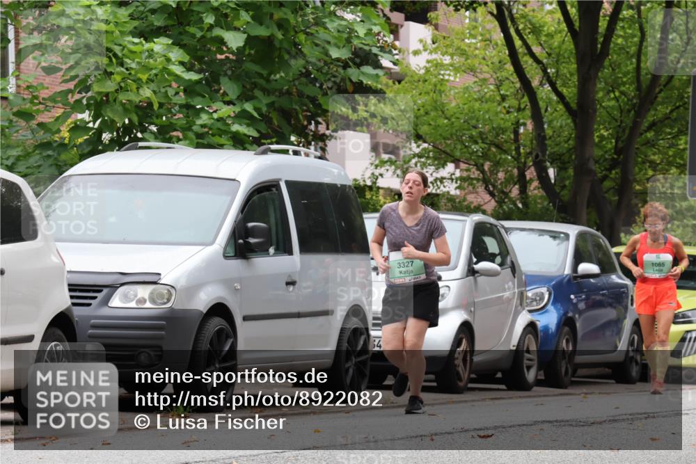 21.09.2025 - PSD Bank Halbmarathon Luisa Fischer http://msf.ph/oto/8922082 21.09.2025 12:07:48 Laufen 3327, 1065 meine-sportfotos.de