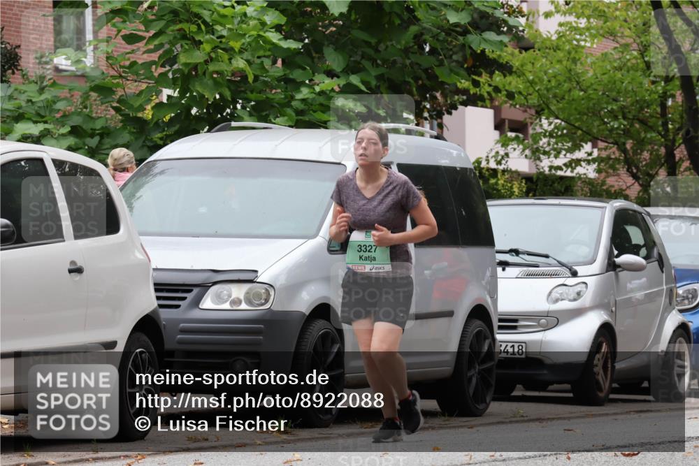 21.09.2025 - PSD Bank Halbmarathon Luisa Fischer http://msf.ph/oto/8922088 21.09.2025 12:07:49 Laufen 3327, 3418 meine-sportfotos.de