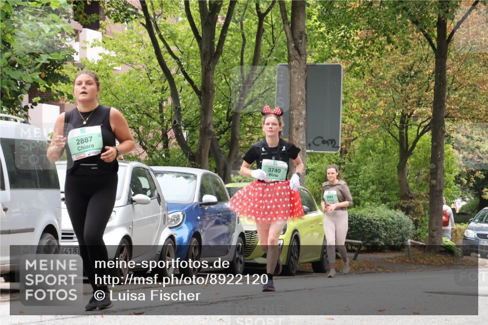 21.09.2025 - PSD Bank Halbmarathon Luisa Fischer http://msf.ph/oto/8922120 21.09.2025 12:07:55 Laufen 2887, 3418, 3740, 3683 meine-sportfotos.de