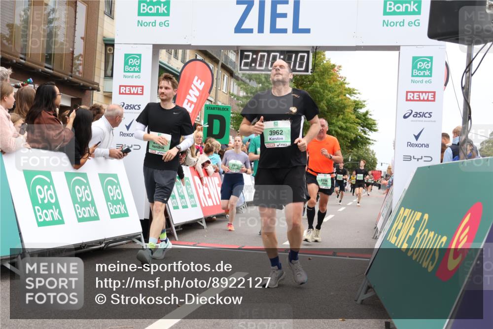 21.09.2025 - PSD Bank Halbmarathon Strokosch-Dieckow http://msf.ph/oto/8922127 21.09.2025 11:59:34 Ziel 1196, 1609, 1648, 2241, 2248, 2325, 2328, 2484, 2517, 2574, 2602, 2794, 2915, 3962 meine-sportfotos.de