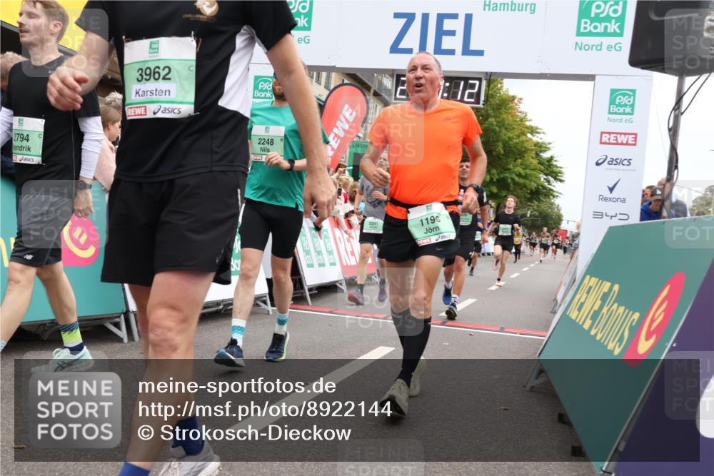 21.09.2025 - PSD Bank Halbmarathon Strokosch-Dieckow http://msf.ph/oto/8922144 21.09.2025 11:59:36 Ziel 1196, 1609, 2241, 2248, 2517, 2558, 2574, 2581, 2645, 2794, 2915, 3962 meine-sportfotos.de