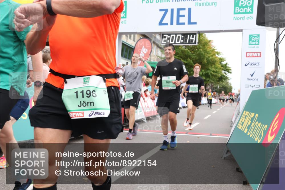 21.09.2025 - PSD Bank Halbmarathon Strokosch-Dieckow http://msf.ph/oto/8922154 21.09.2025 11:59:37 Ziel 1196, 1609, 2241, 2248, 2517, 2558, 2574, 2581, 2645, 2794, 2915, 3217, 3962 meine-sportfotos.de