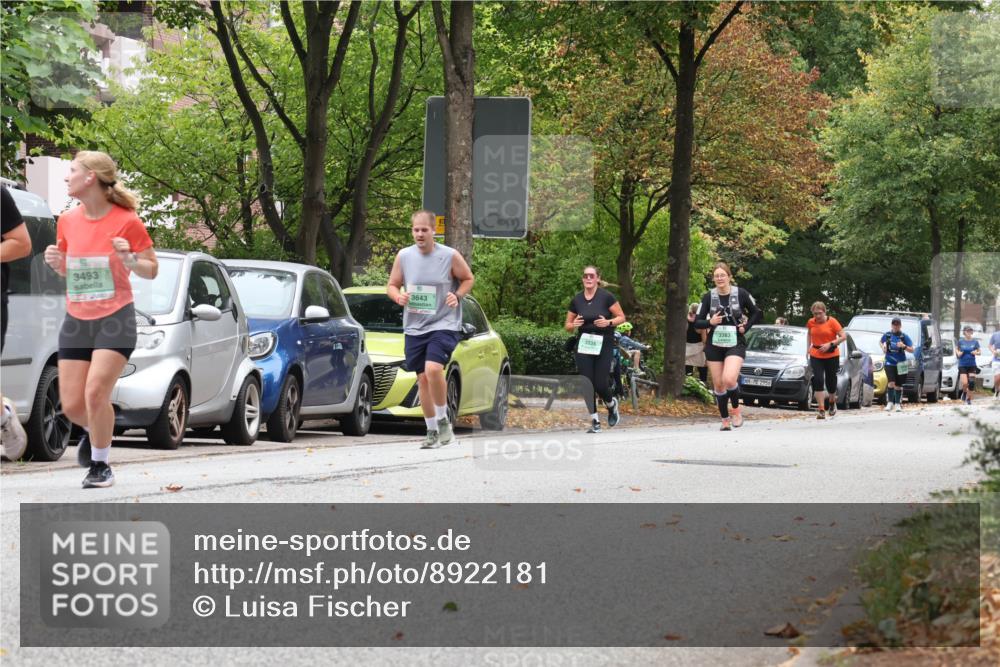 21.09.2025 - PSD Bank Halbmarathon Luisa Fischer http://msf.ph/oto/8922181 21.09.2025 12:08:14 Laufen 3493, 3643, 3383, 3535, 2956 meine-sportfotos.de
