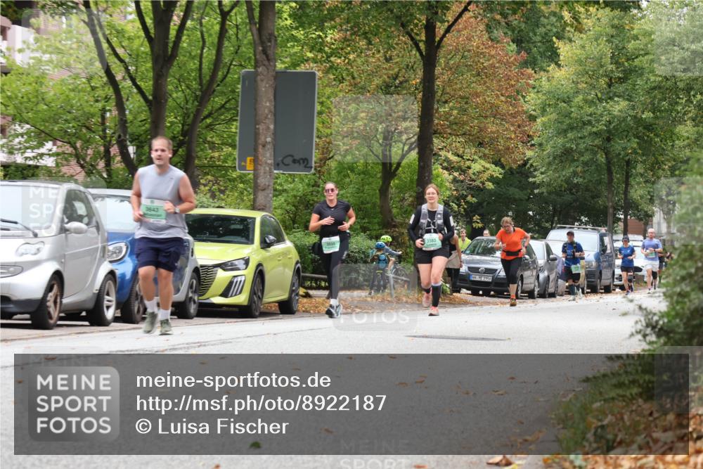 21.09.2025 - PSD Bank Halbmarathon Luisa Fischer http://msf.ph/oto/8922187 21.09.2025 12:08:15 Laufen 3643, 3383, 2956 meine-sportfotos.de