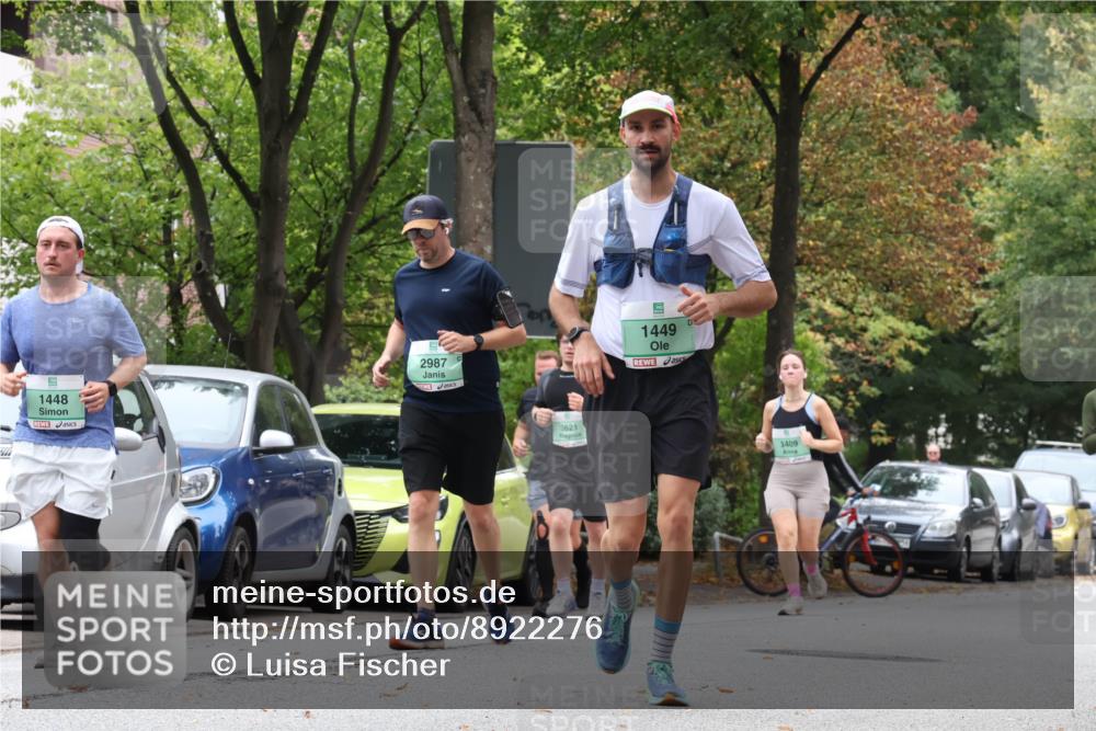 21.09.2025 - PSD Bank Halbmarathon Luisa Fischer http://msf.ph/oto/8922276 21.09.2025 12:08:38 Laufen 1448, 2987, 3621, 1449, 3409 meine-sportfotos.de