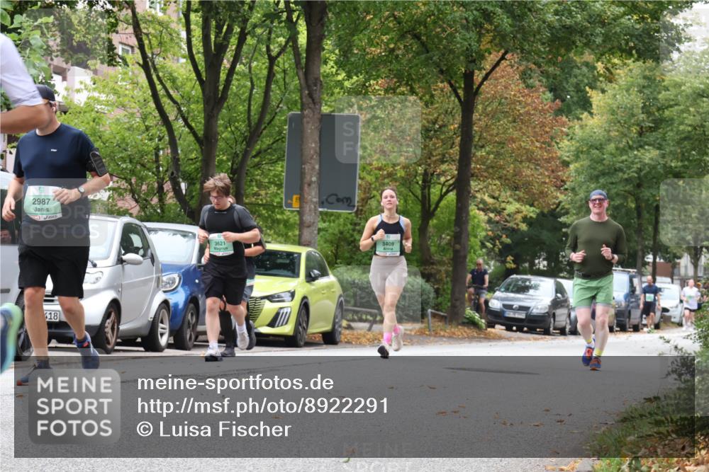 21.09.2025 - PSD Bank Halbmarathon Luisa Fischer http://msf.ph/oto/8922291 21.09.2025 12:08:41 Laufen 2987, 18, 3621, 3409 meine-sportfotos.de