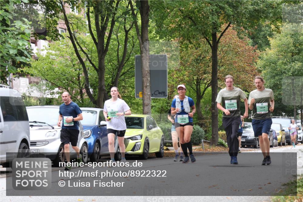 21.09.2025 - PSD Bank Halbmarathon Luisa Fischer http://msf.ph/oto/8922322 21.09.2025 12:09:04 Laufen 3418, 3225, 1214, 1605, 1604, 2956 meine-sportfotos.de