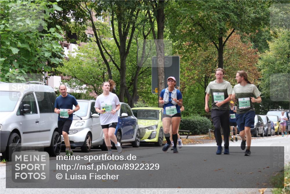 21.09.2025 - PSD Bank Halbmarathon Luisa Fischer http://msf.ph/oto/8922329 21.09.2025 12:09:05 Laufen 3227, 3225, 32, 1214, 1605, 1604 meine-sportfotos.de