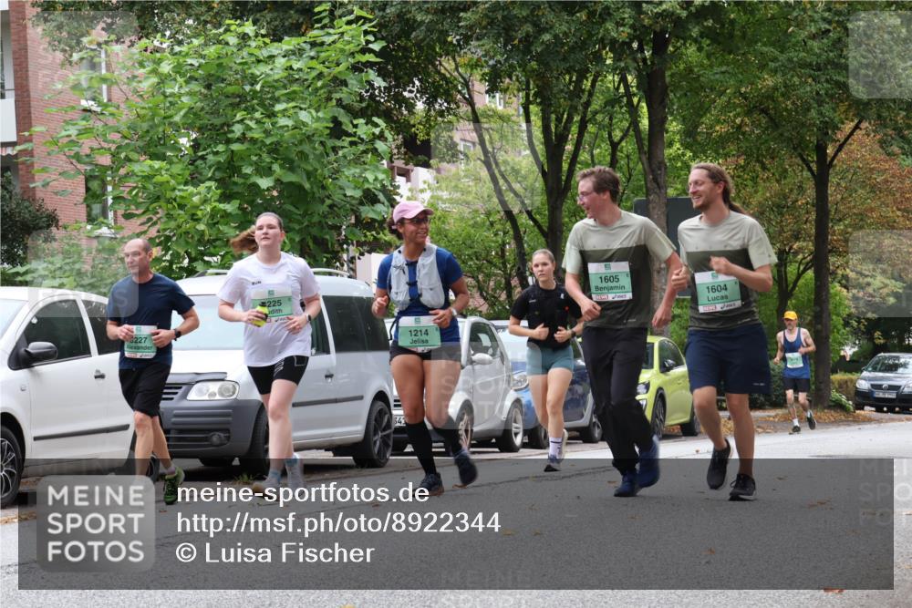 21.09.2025 - PSD Bank Halbmarathon Luisa Fischer http://msf.ph/oto/8922344 21.09.2025 12:09:07 Laufen 3227, 225, 341, 1214, 1605, 1604, 3419 meine-sportfotos.de