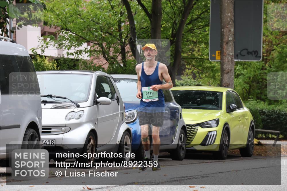 21.09.2025 - PSD Bank Halbmarathon Luisa Fischer http://msf.ph/oto/8922359 21.09.2025 12:09:12 Laufen 3418, 3419 meine-sportfotos.de