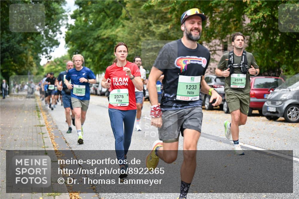 21.09.2025 - PSD Bank Halbmarathon Dr. Thomas Lammeyer http://msf.ph/oto/8922365 21.09.2025 10:41:49 Laufen 2565, 2375, 1233, 2378 meine-sportfotos.de