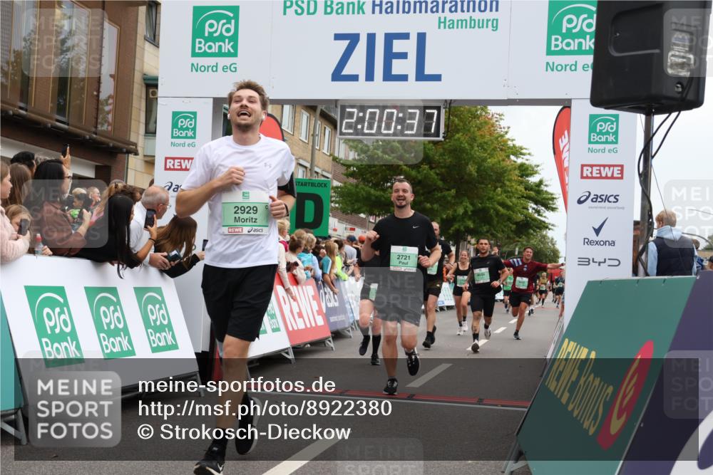 21.09.2025 - PSD Bank Halbmarathon Strokosch-Dieckow http://msf.ph/oto/8922380 21.09.2025 12:00:00 Ziel 1075, 1741, 2530, 2721, 2782, 2918, 2929, 3048, 3152, 4034, 4042, 4049 meine-sportfotos.de