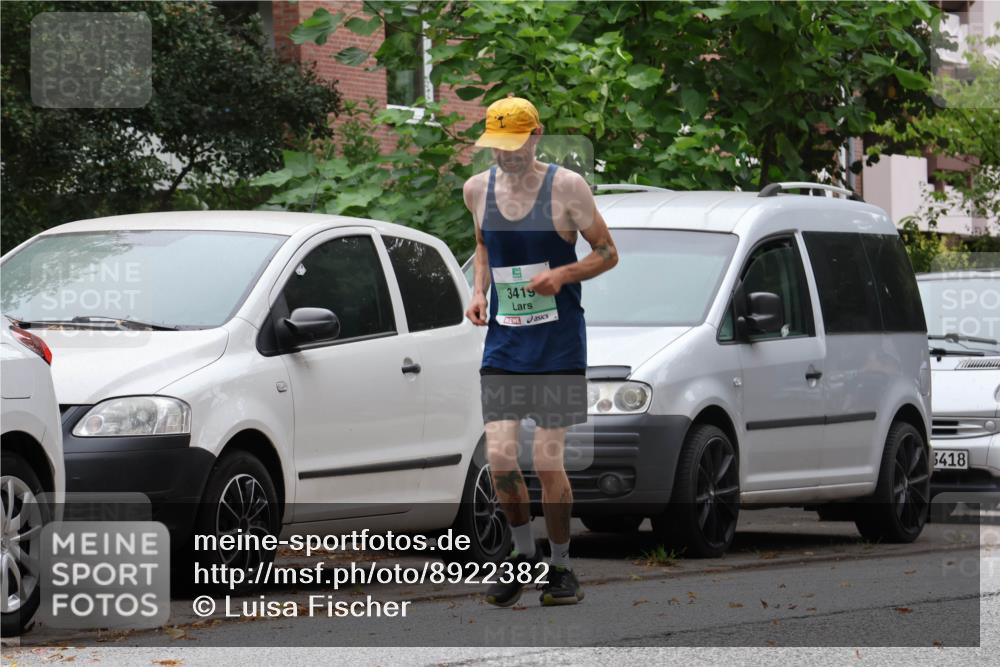21.09.2025 - PSD Bank Halbmarathon Luisa Fischer http://msf.ph/oto/8922382 21.09.2025 12:09:15 Laufen 3419, 3418 meine-sportfotos.de