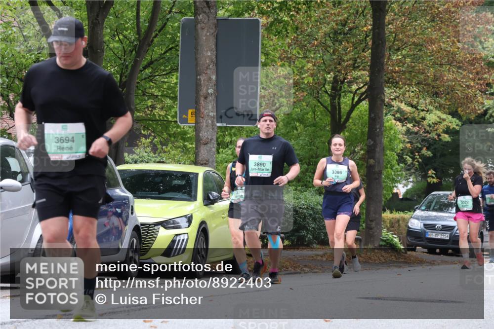 21.09.2025 - PSD Bank Halbmarathon Luisa Fischer http://msf.ph/oto/8922403 21.09.2025 12:09:21 Laufen 3694, 3300, 3890, 3386, 2956, 3022 meine-sportfotos.de
