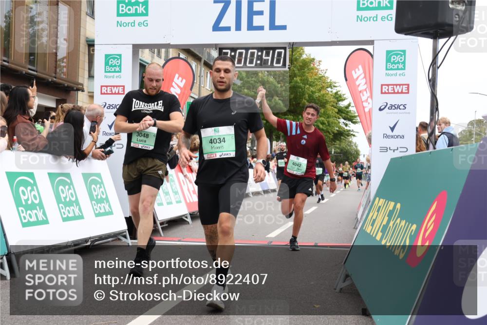 21.09.2025 - PSD Bank Halbmarathon Strokosch-Dieckow http://msf.ph/oto/8922407 21.09.2025 12:00:03 Ziel 1075, 1481, 1741, 2530, 2721, 2782, 2918, 2929, 3048, 4034, 4042 meine-sportfotos.de