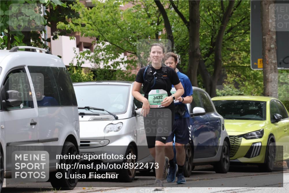21.09.2025 - PSD Bank Halbmarathon Luisa Fischer http://msf.ph/oto/8922473 21.09.2025 12:09:34 Laufen 8418, 3432 meine-sportfotos.de