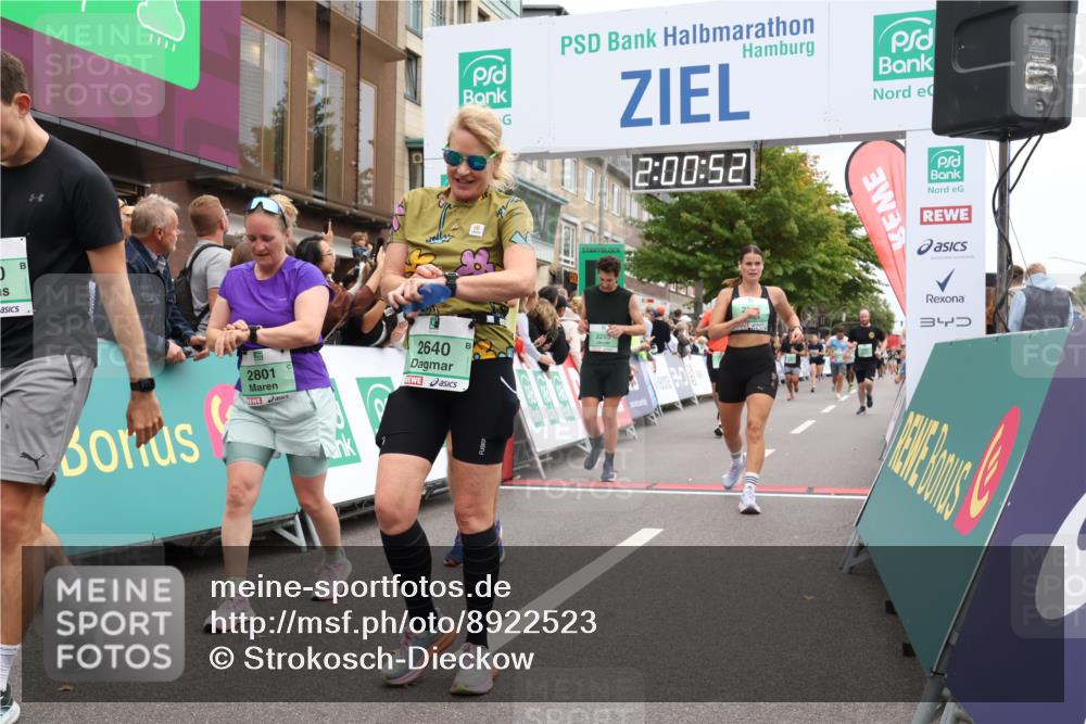 21.09.2025 - PSD Bank Halbmarathon Strokosch-Dieckow http://msf.ph/oto/8922523 21.09.2025 12:00:15 Ziel 1948, 2255, 2314, 2490, 2538, 2640, 2648, 2769, 2801, 3094, 3738, 3906 meine-sportfotos.de