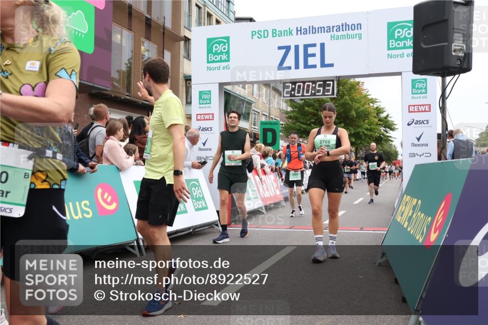 21.09.2025 - PSD Bank Halbmarathon Strokosch-Dieckow http://msf.ph/oto/8922527 21.09.2025 12:00:16 Ziel 1162, 1948, 2255, 2314, 2490, 2529, 2538, 2640, 2648, 2769, 2801, 3094, 3738, 3906 meine-sportfotos.de
