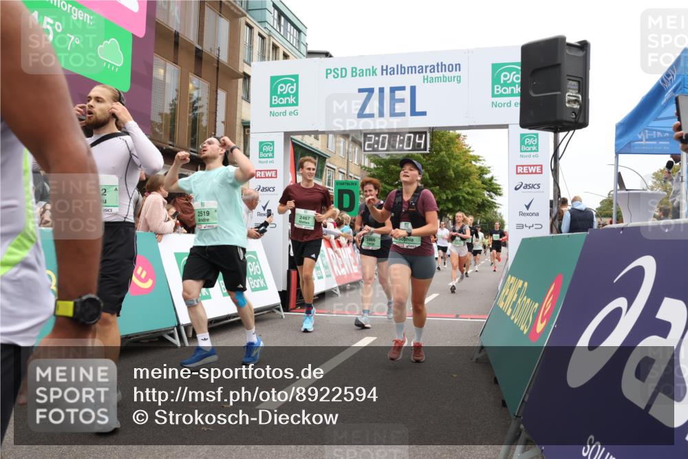 21.09.2025 - PSD Bank Halbmarathon Strokosch-Dieckow http://msf.ph/oto/8922594 21.09.2025 12:00:28 Ziel 1104, 1159, 1162, 1912, 1934, 2329, 2373, 2466, 2467, 2519, 2529, 2666, 2744, 3046, 3364 meine-sportfotos.de