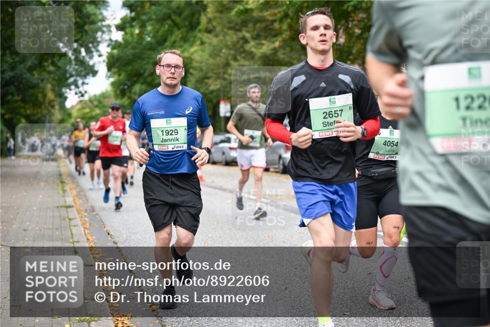 21.09.2025 - PSD Bank Halbmarathon Dr. Thomas Lammeyer http://msf.ph/oto/8922606 21.09.2025 10:42:04 Laufen 1929, 2657, 4054, 122 meine-sportfotos.de