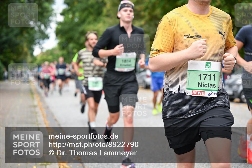 21.09.2025 - PSD Bank Halbmarathon Dr. Thomas Lammeyer http://msf.ph/oto/8922790 21.09.2025 10:42:13 Laufen 1814, 1711 meine-sportfotos.de