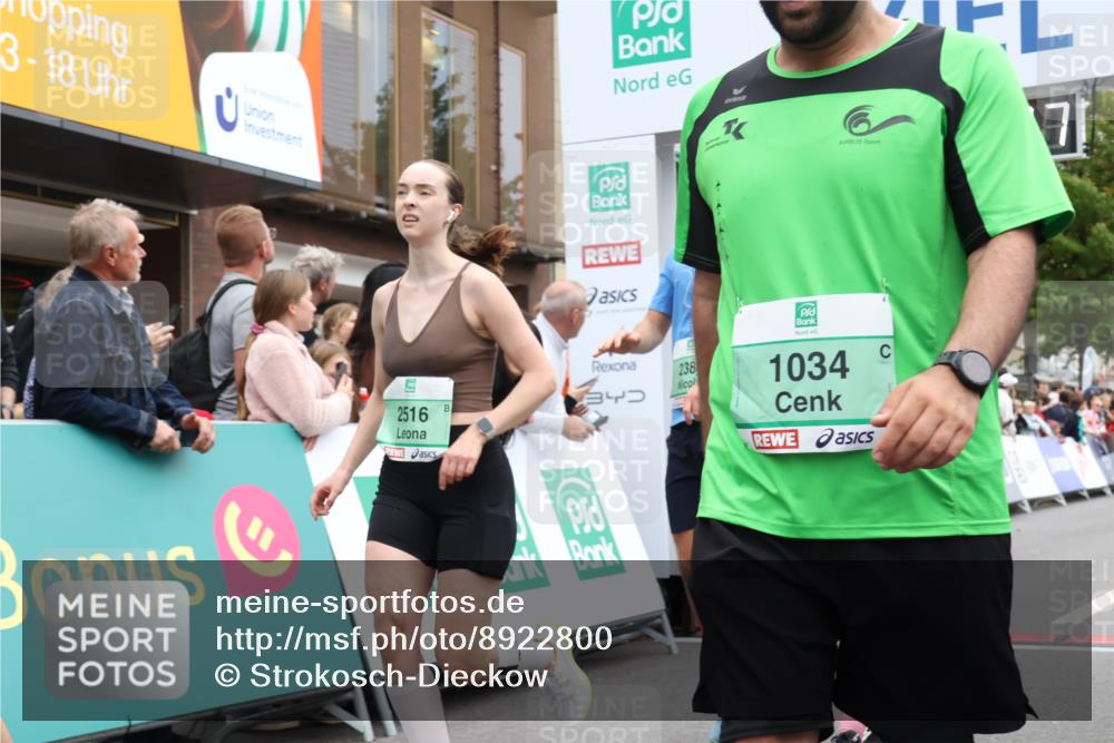 21.09.2025 - PSD Bank Halbmarathon Strokosch-Dieckow http://msf.ph/oto/8922800 21.09.2025 12:00:50 Ziel 1034, 2317, 2388, 2516, 2761, 2762, 3026, 3168, 3957, 3961 meine-sportfotos.de