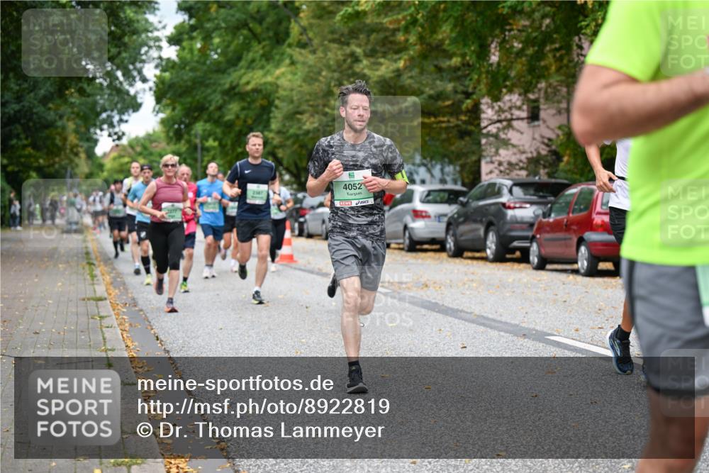21.09.2025 - PSD Bank Halbmarathon Dr. Thomas Lammeyer http://msf.ph/oto/8922819 21.09.2025 10:42:16 Laufen 2387, 4052 meine-sportfotos.de