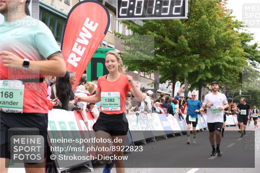 21.09.2025 - PSD Bank Halbmarathon Strokosch-Dieckow http://msf.ph/oto/8922823 21.09.2025 12:00:56 Ziel 1382, 2388, 2481, 2516, 2761, 2803, 3168, 3957 meine-sportfotos.de