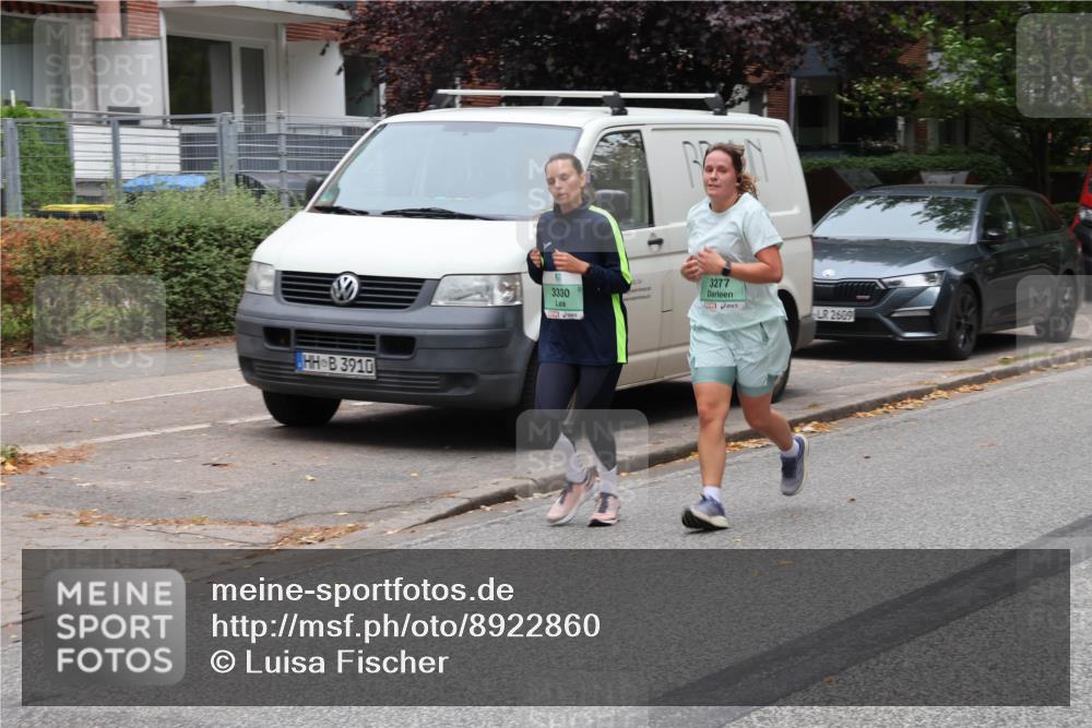 21.09.2025 - PSD Bank Halbmarathon Luisa Fischer http://msf.ph/oto/8922860 21.09.2025 12:14:08 Laufen 3910, 3330, 3277, 26091 meine-sportfotos.de