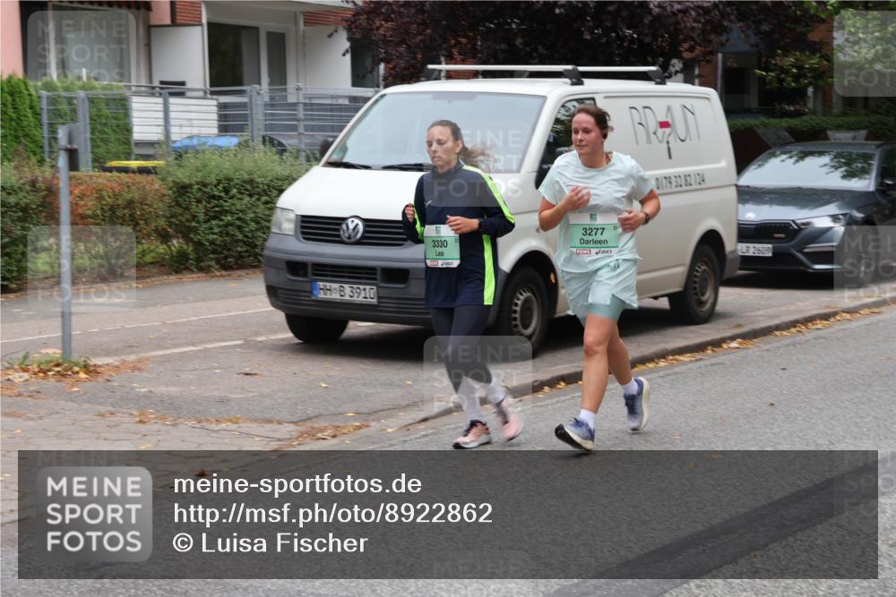 21.09.2025 - PSD Bank Halbmarathon Luisa Fischer http://msf.ph/oto/8922862 21.09.2025 12:14:08 Laufen 3910, 3330, 3277, 0179, 32, 82, 124, 26091 meine-sportfotos.de