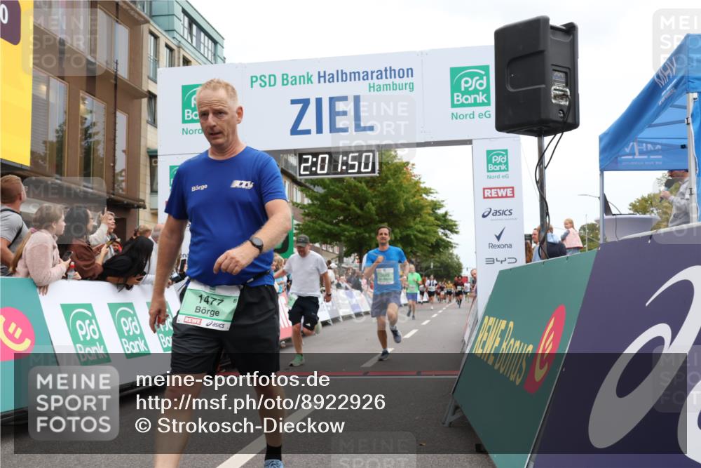 21.09.2025 - PSD Bank Halbmarathon Strokosch-Dieckow http://msf.ph/oto/8922926 21.09.2025 12:01:13 Ziel 1203, 1477, 1764, 2661, 2683, 2853, 3956, 4009 meine-sportfotos.de