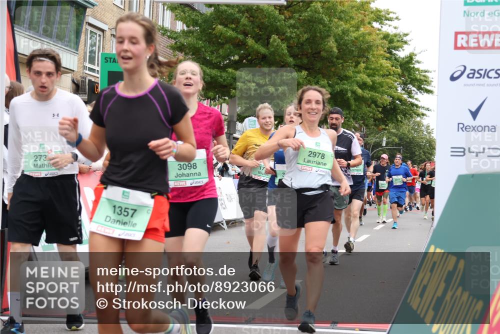 21.09.2025 - PSD Bank Halbmarathon Strokosch-Dieckow http://msf.ph/oto/8923066 21.09.2025 12:01:29 Ziel 1357, 1711, 2498, 2597, 2733, 2751, 2978, 3053, 3083, 3098, 3186, 3964 meine-sportfotos.de